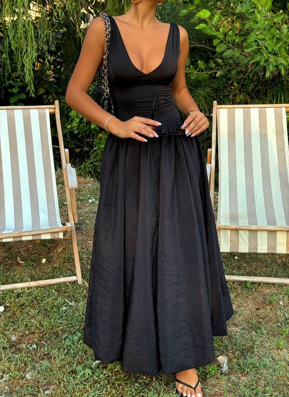 1952 Black Maxi Puff Dress